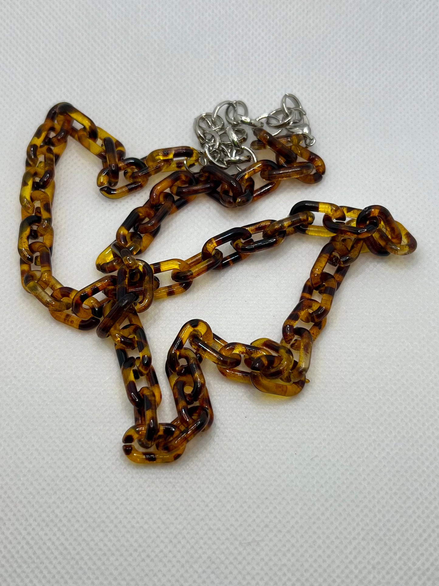 Classic Tortoise Acrylic Chain